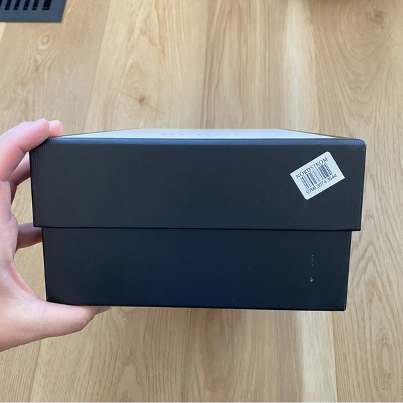 GUCCI SHOE BOX - Picture 5 of 5